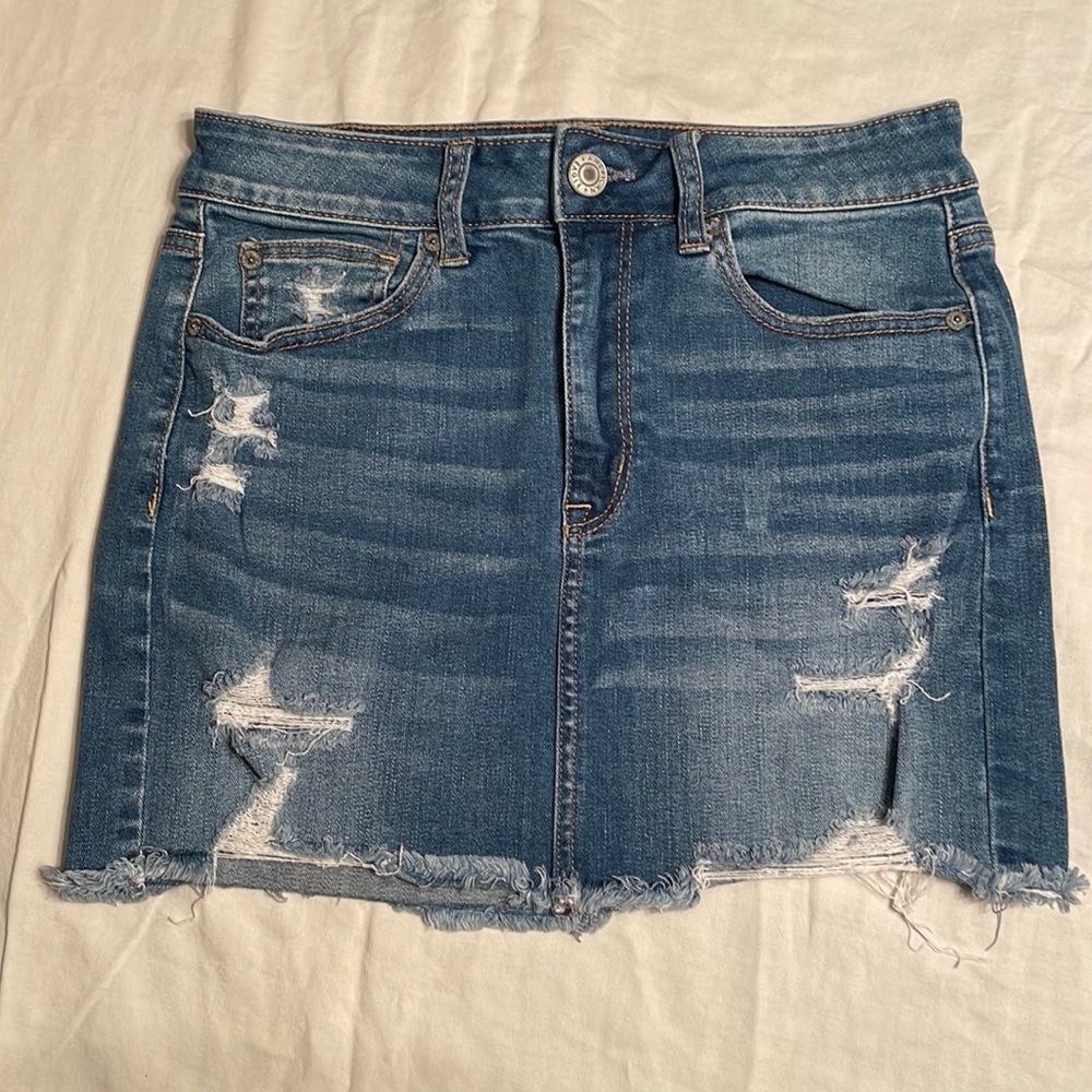American Eagle ripped Jean skirt